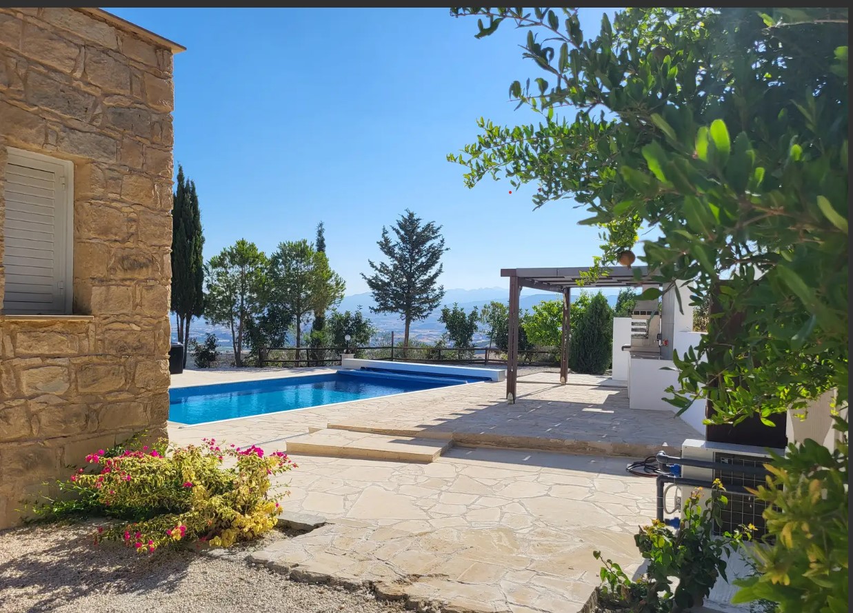 5-bedroom villa for sale