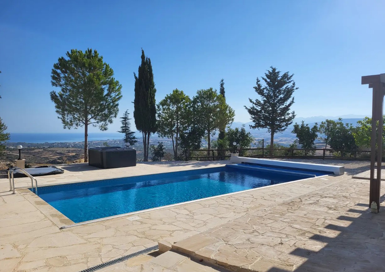 5-bedroom villa for sale