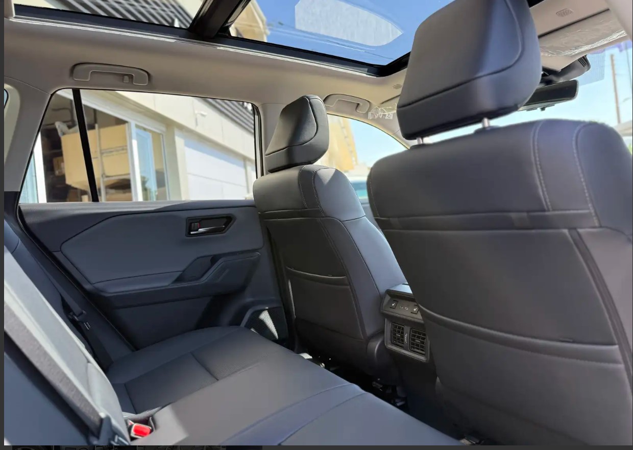 Toyota RAV4 2,5L 2026