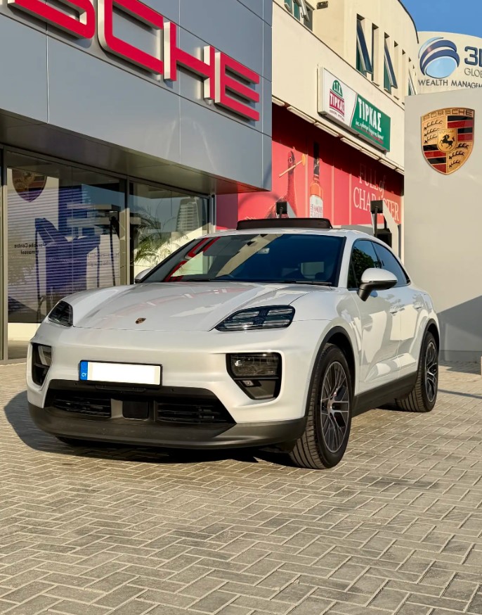 Porsche Macan Electric 2025