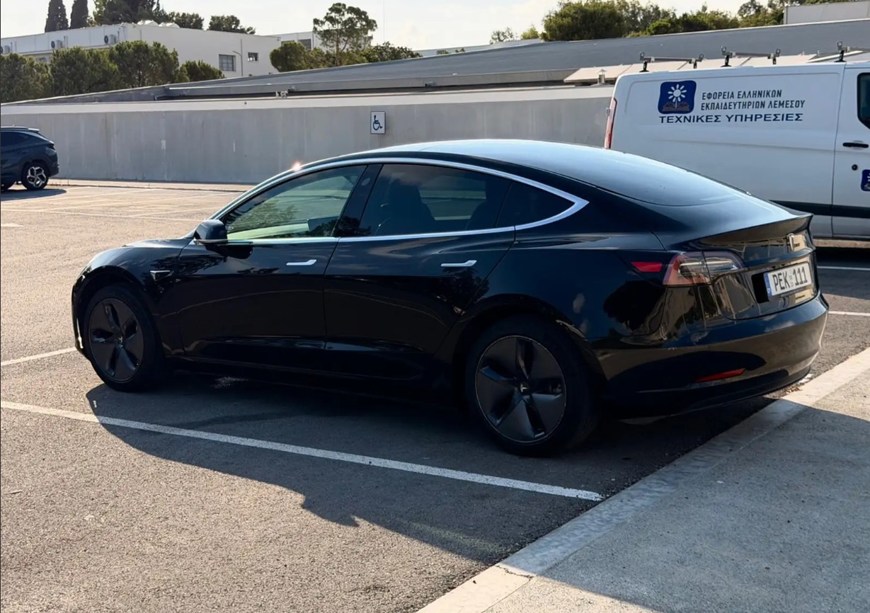 Tesla Model 3 Electric 2020