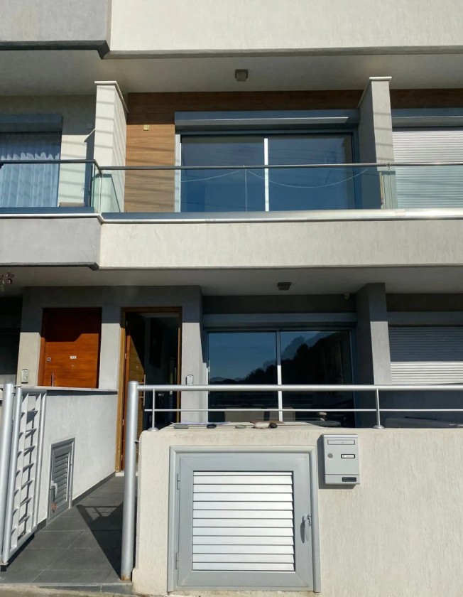 2-bedroom maisonette to rent