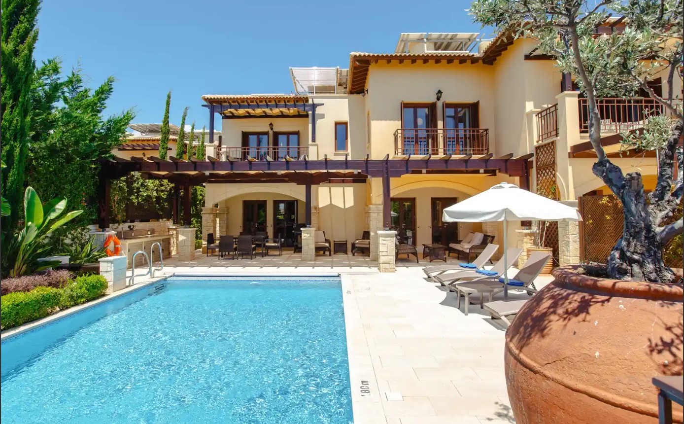 3-bedroom villa to rent