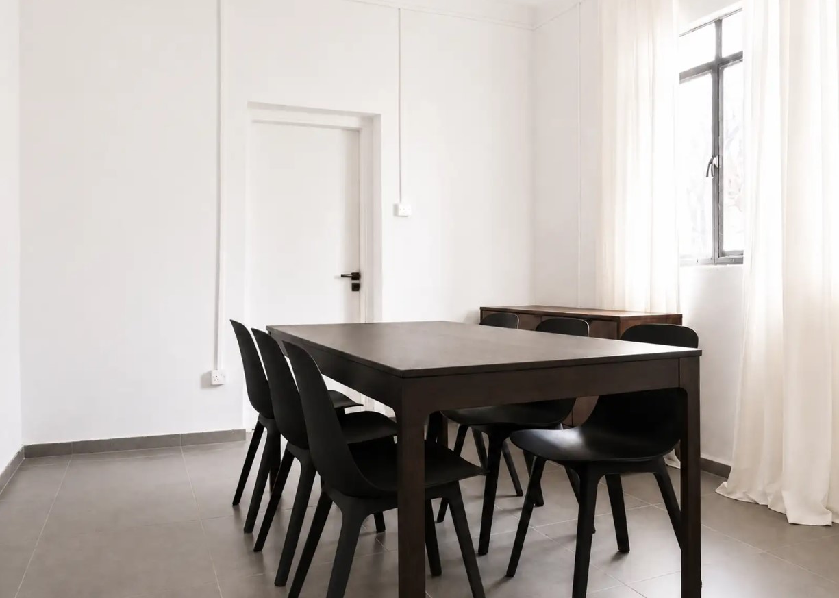 1-bedroom detached house to rent