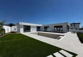 4-bedroom detached house to rent