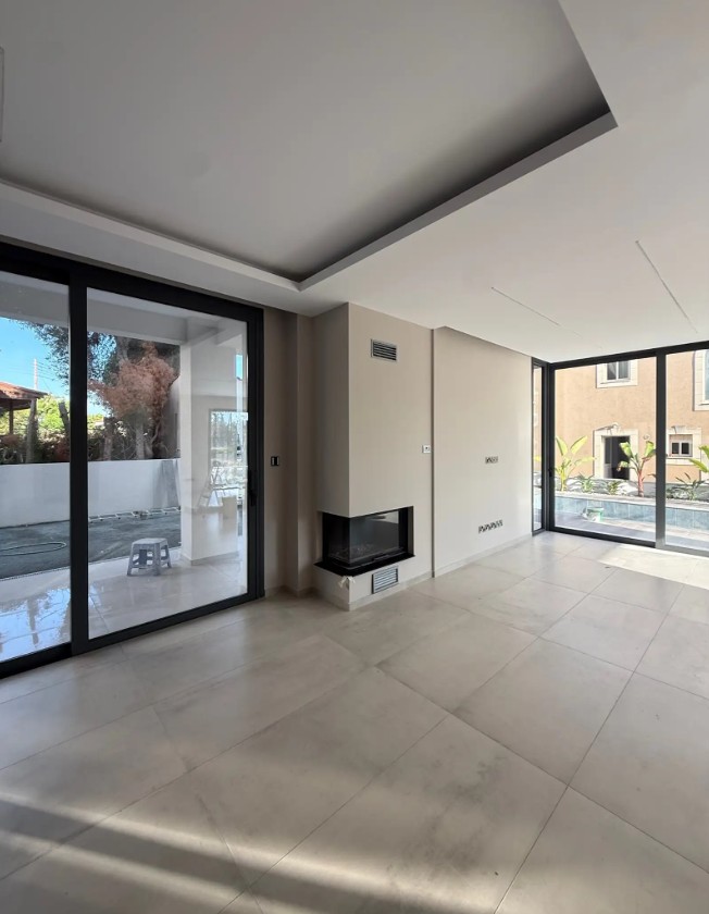 4-bedroom villa to rent