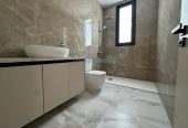 4-bedroom detached house to rent