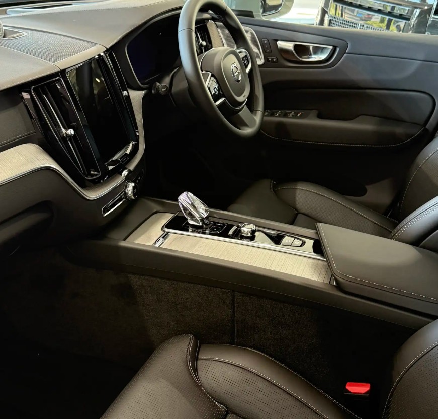 Volvo XC60 2,0L 2025