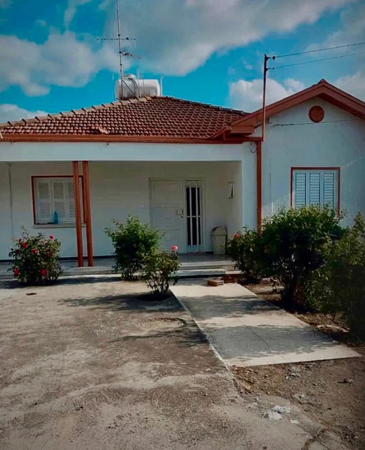 3-bedroom detached house for sale