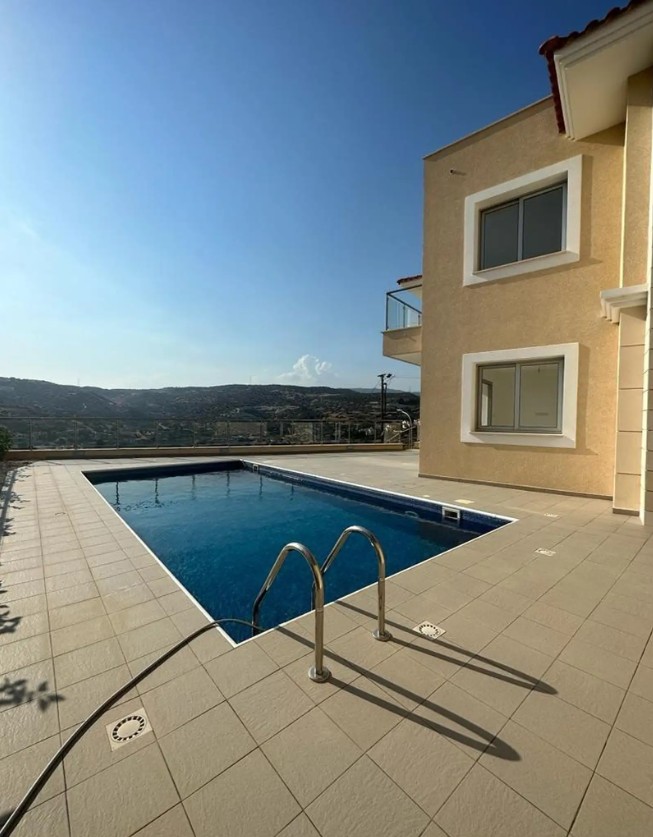 5-bedroom villa for sale