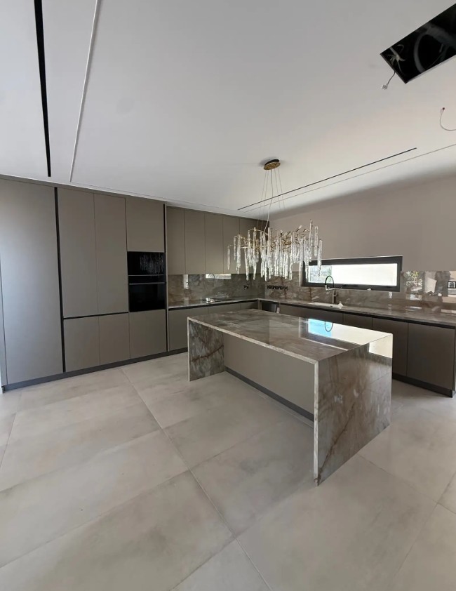 4-bedroom villa to rent