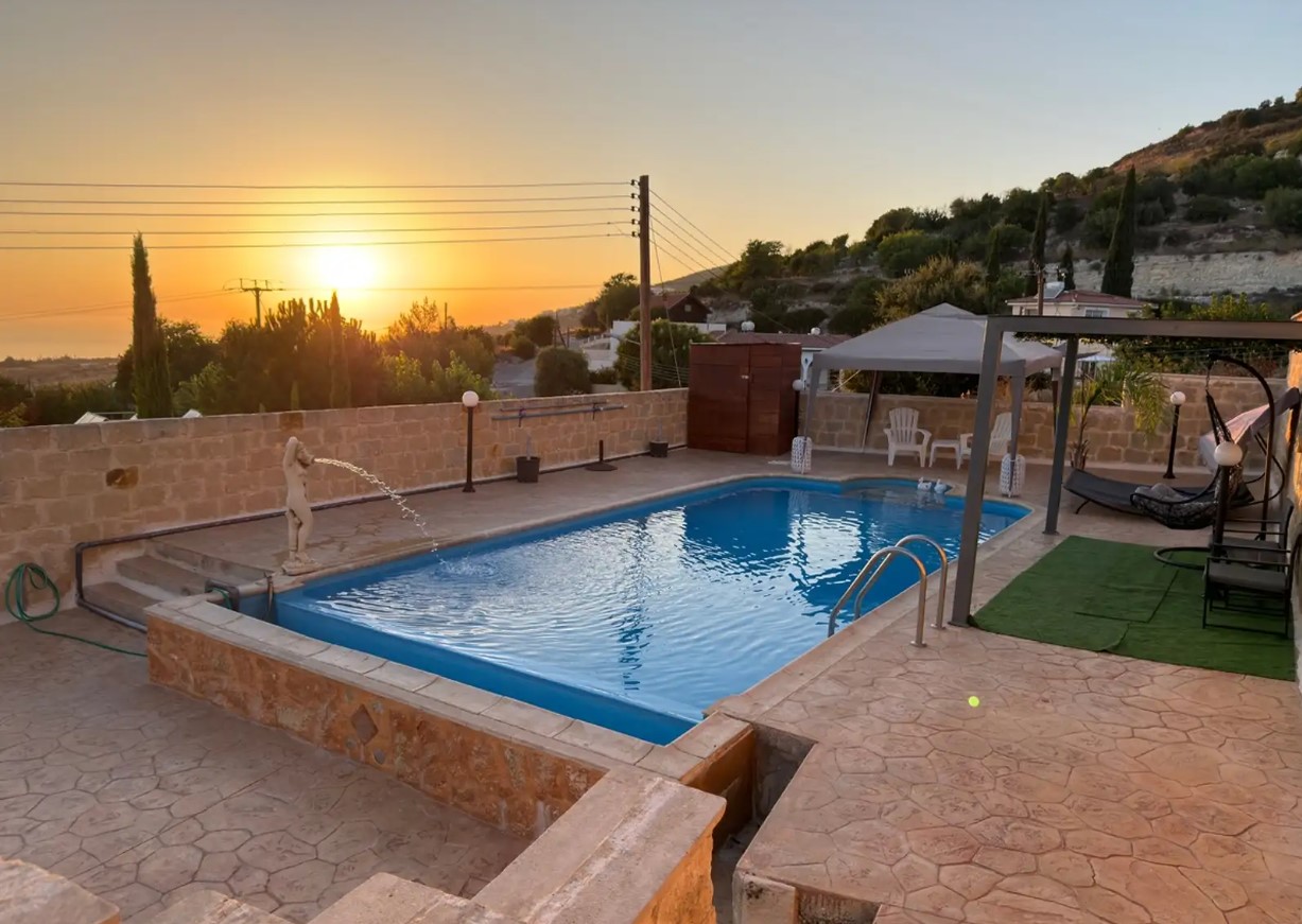 4-bedroom villa for sale