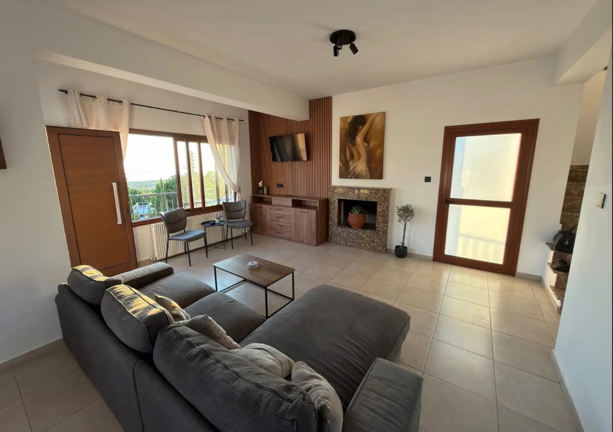 4-bedroom villa for sale