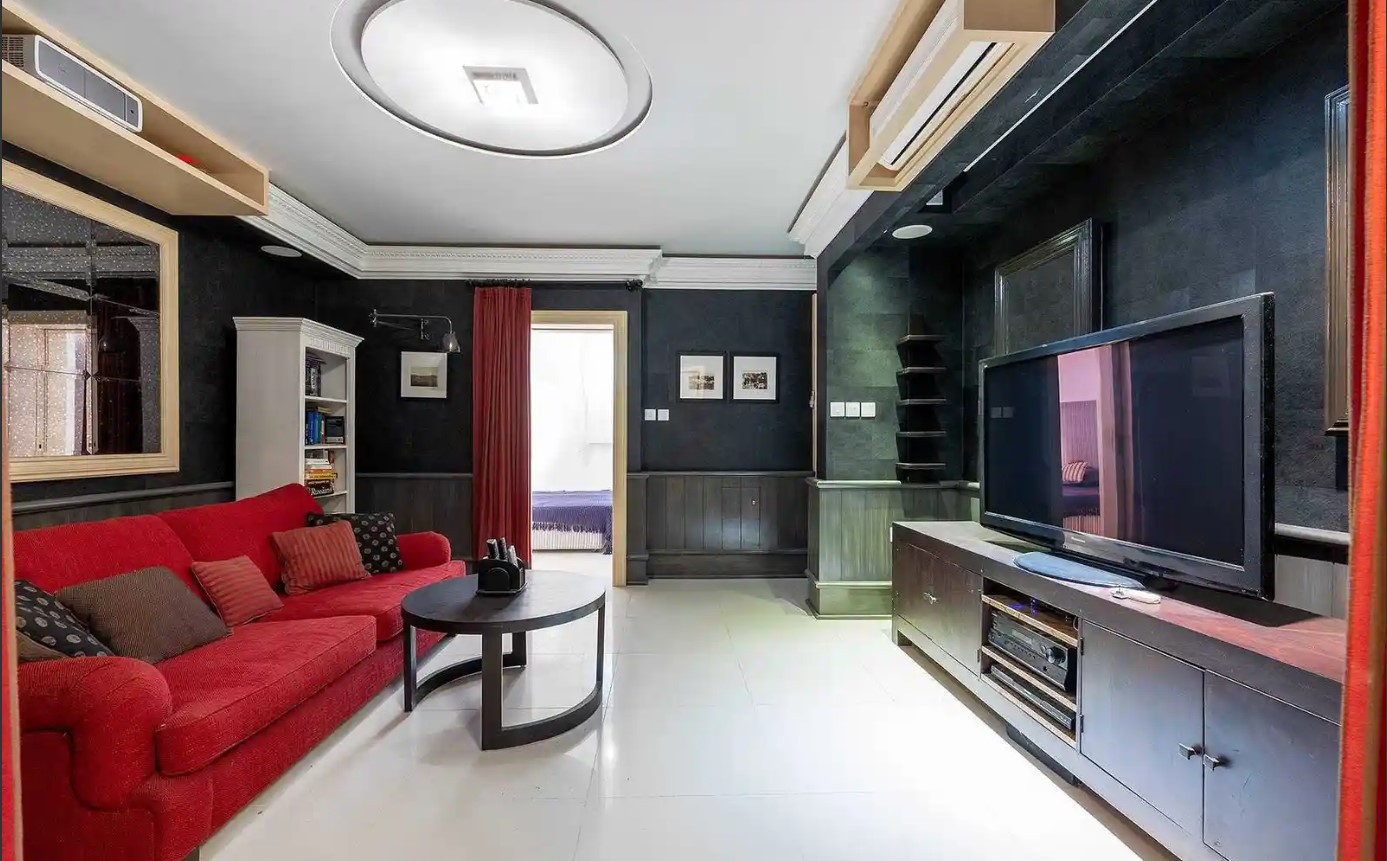 4-bedroom detached house for sale