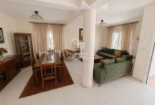 4-bedroom detached house to rent