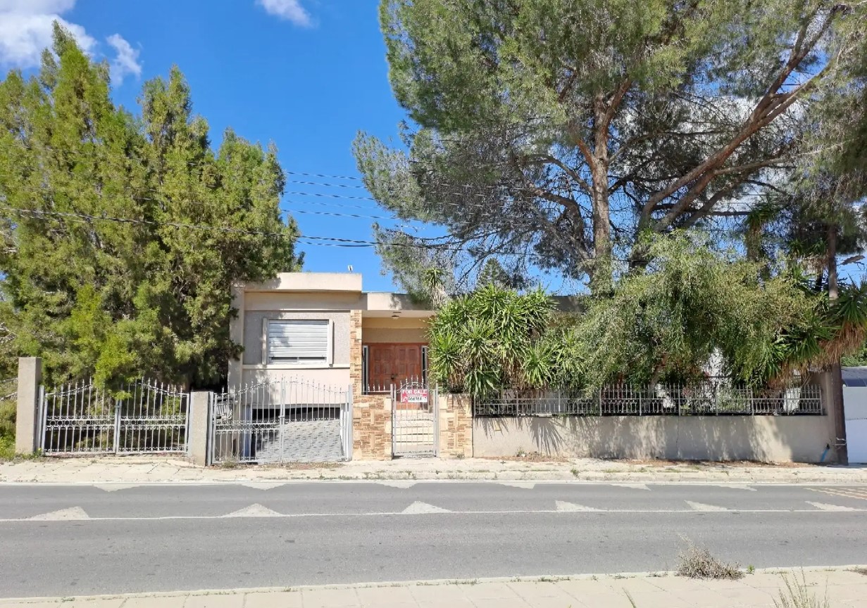3-bedroom detached house for sale