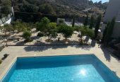 4-bedroom villa to rent