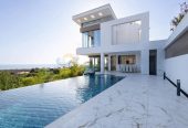 7-bedroom villa for sale