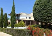 4-bedroom villa to rent