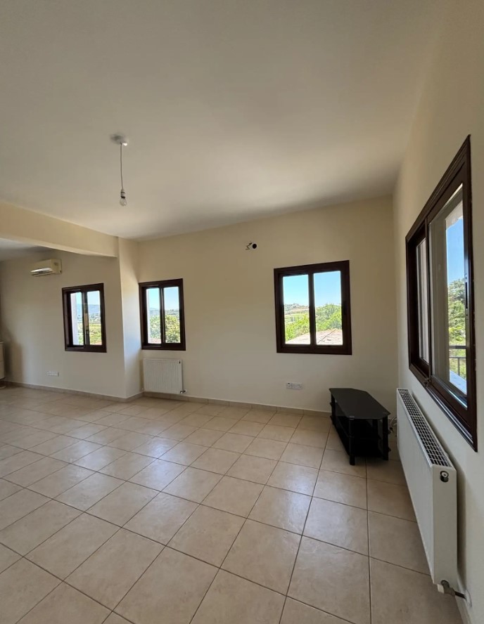5-bedroom villa to rent
