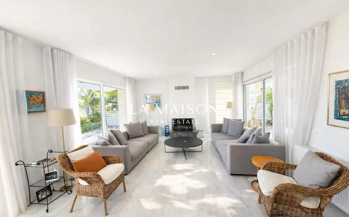 4-bedroom detached house to rent