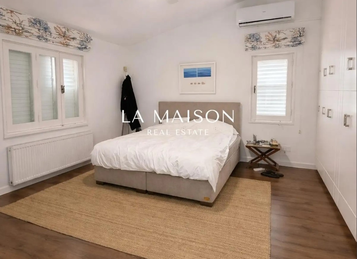 4-bedroom detached house to rent