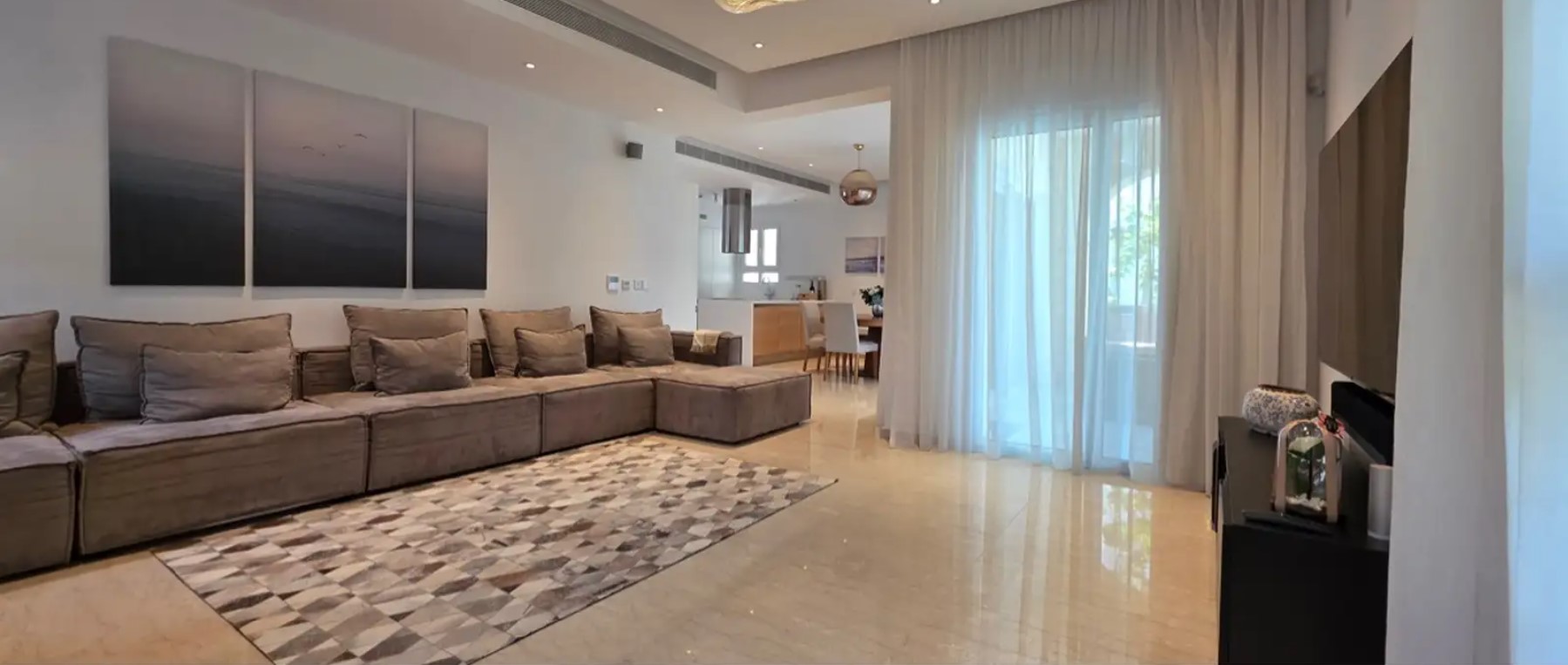 4-bedroom villa for sale