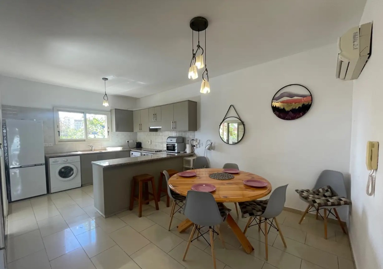 3-bedroom semi-detached to rent