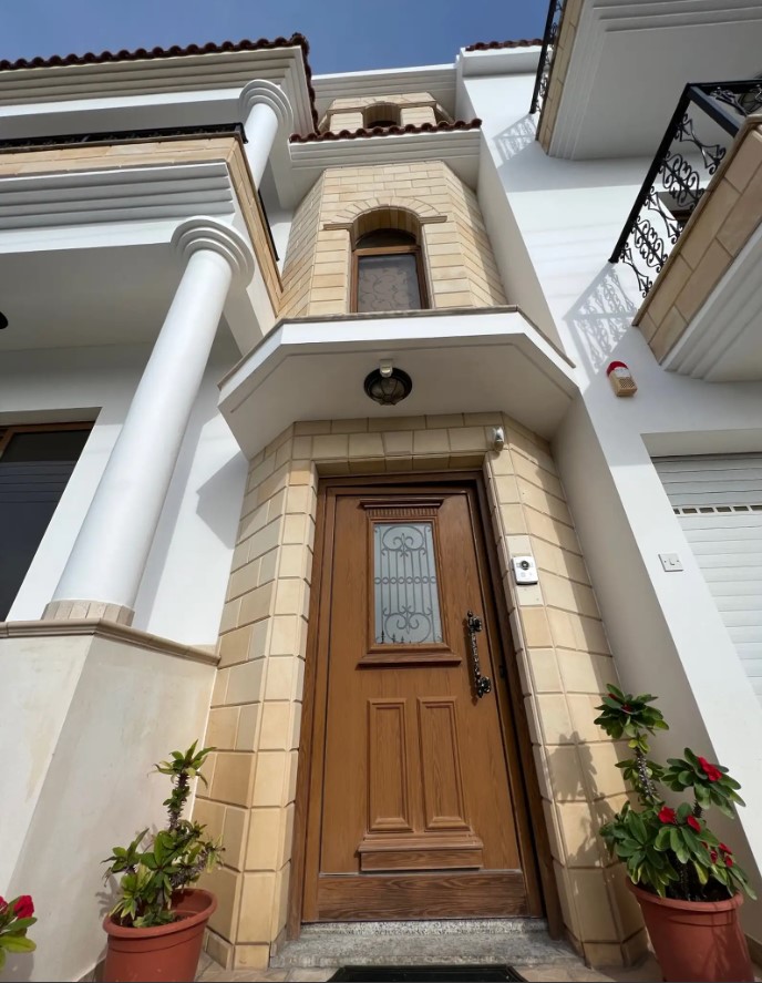 7-bedroom villa for sale