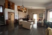 7-bedroom villa for sale