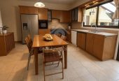4-bedroom detached house to rent