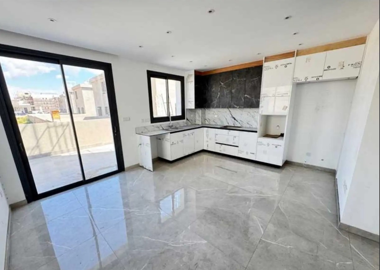 4-bedroom detached house for sale