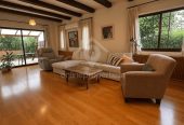 4-bedroom detached house to rent