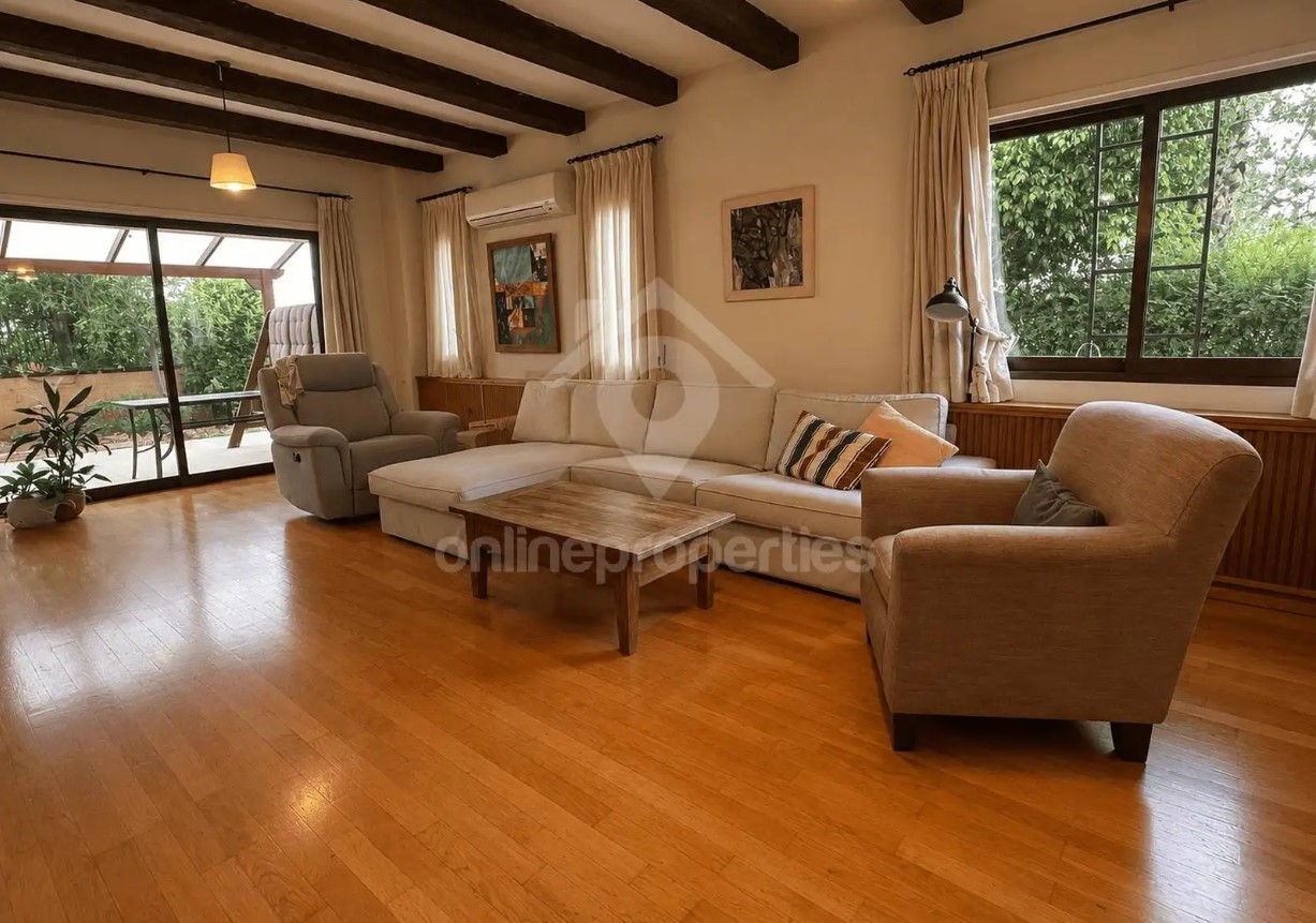 4-bedroom detached house to rent