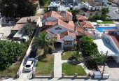 5-bedroom detached house for sale