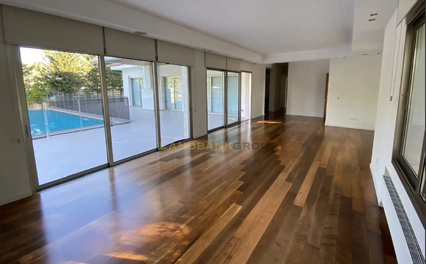 4-bedroom villa to rent