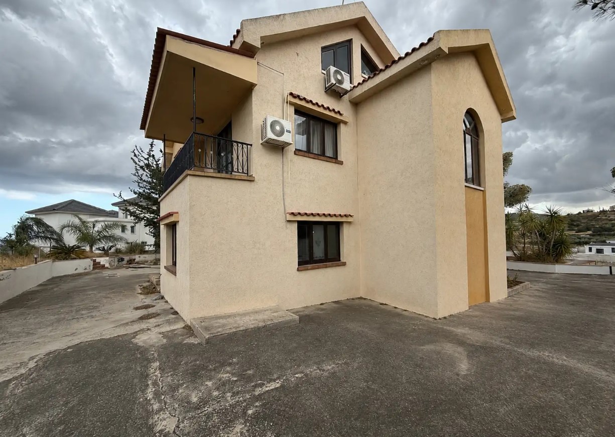 3-bedroom villa for sale