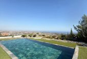 4-bedroom villa to rent