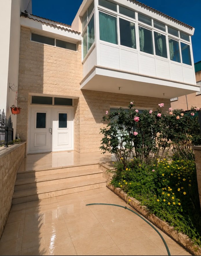 4-bedroom semi-detached for sale